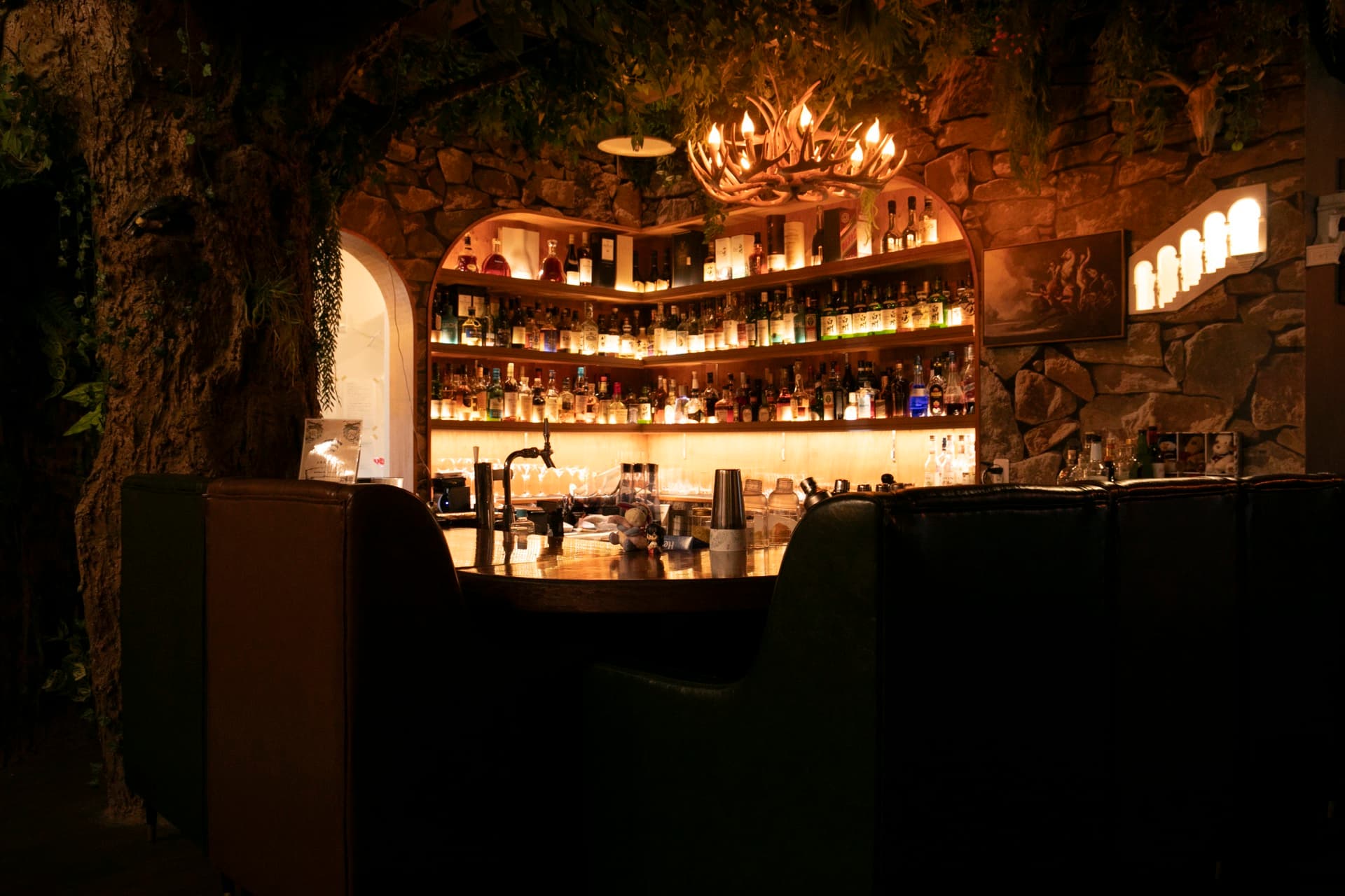 E Town Bar